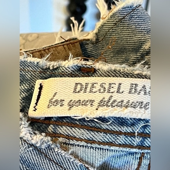 Vintage Diesel Jeans - Picture 4 of 14